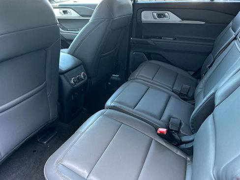 New 2026 Ford Explorer Active w/ Active Comfort Package image 20