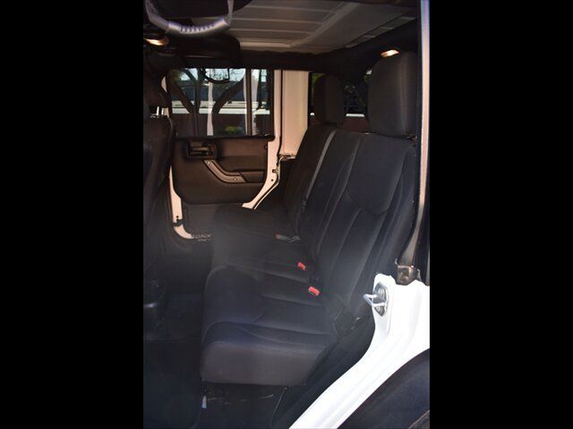 Used 2017 Jeep Wrangler Unlimited Sport w/ Quick Order Package 23S AWD/4WD image 18
