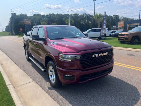 Used 2025 RAM 1500 Big Horn AWD/4WD image 1
