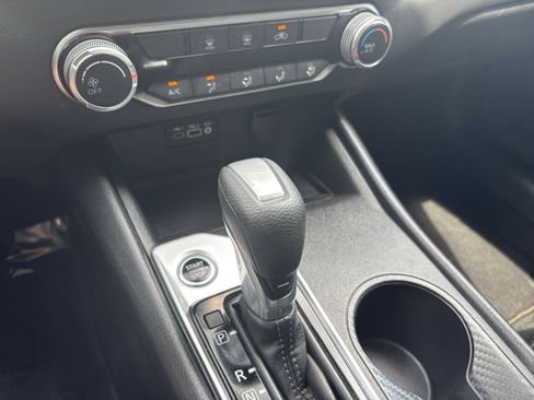 Used 2025 Nissan Altima 2.5 SV FWD image 36