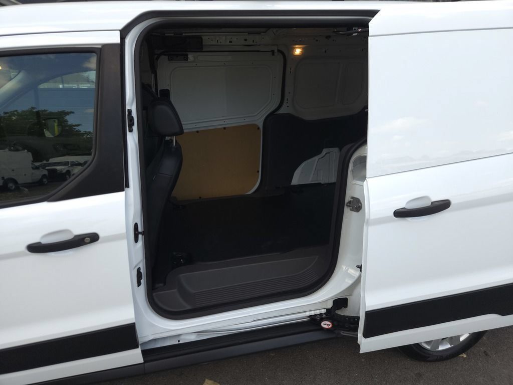 Used 2020 Ford Transit Connect XL FWD image 4
