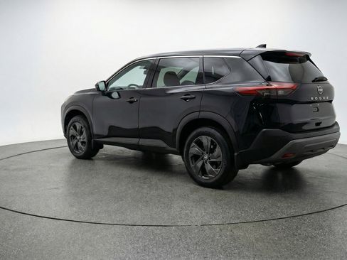 Used 2025 Nissan Rogue SV FWD image 6