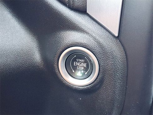 Used 2022 GMC Sierra 1500 Elevation w/ Preferred Package image 21