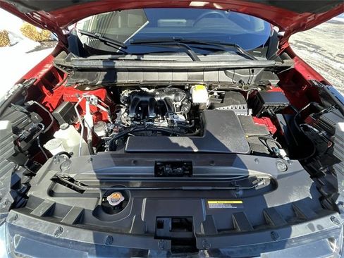 Used 2024 Nissan Pathfinder SV w/ Black Appearance Package image 14