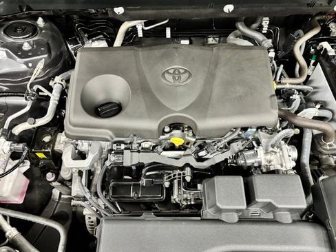 Certified 2025 Toyota RAV4 XLE w/ Convenience Package FWD image 24
