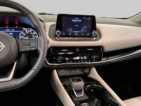 Used 2023 Nissan Rogue SL AWD/4WD image 6