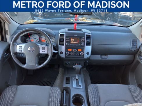 Used 2013 Nissan Frontier PRO-4X image 16
