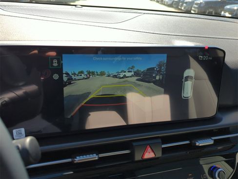 New 2026 Kia Sportage EX image 24