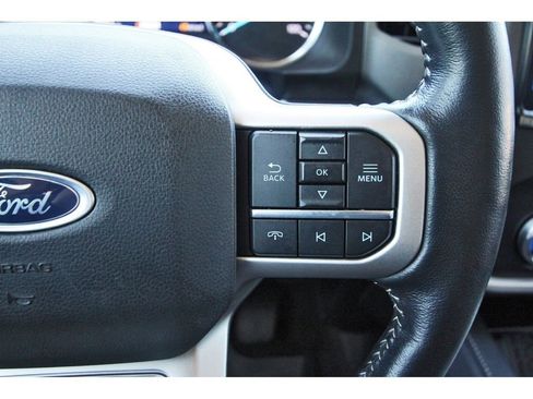 Certified 2022 Ford Expedition XLT image 19