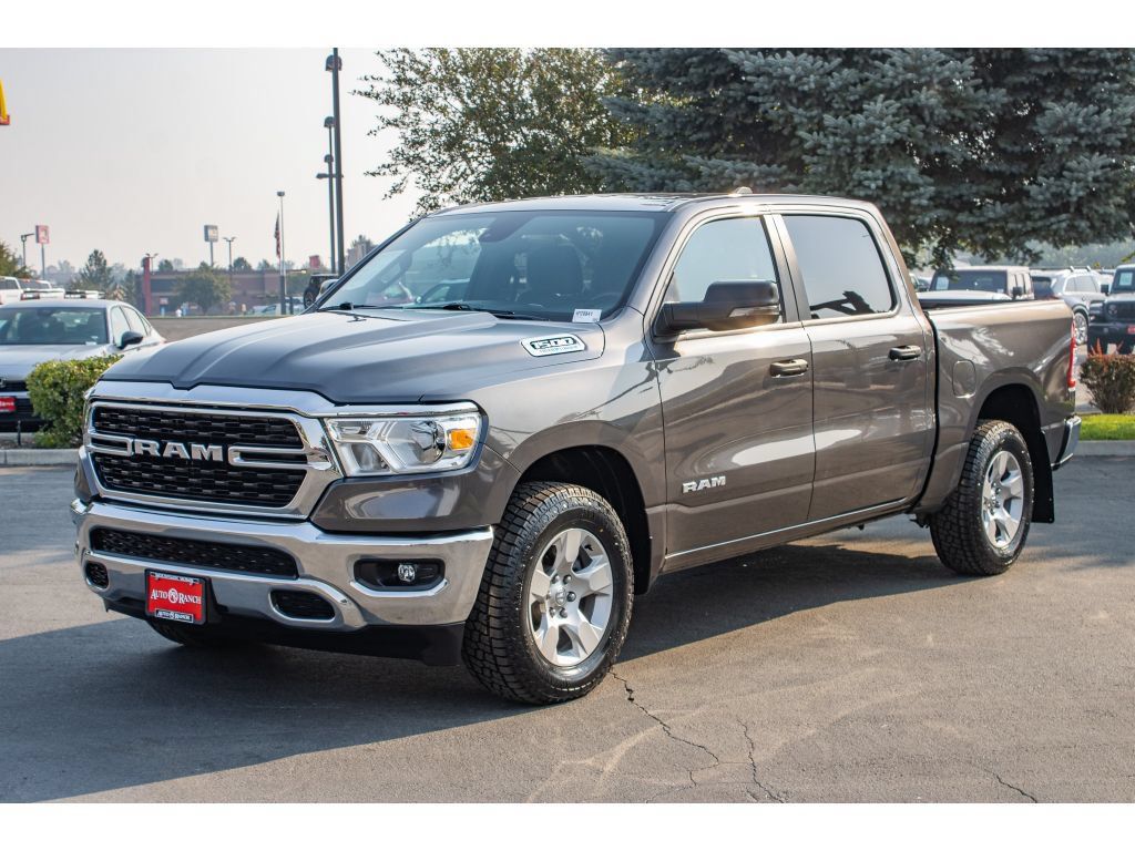 Used 2023 RAM 1500 Big Horn AWD/4WD image 4