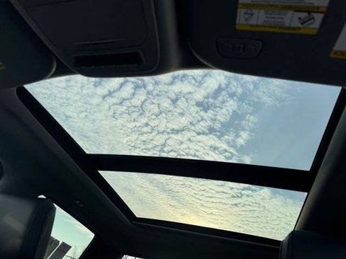 New 2026 Ford F250 Lariat w/ Black Appearance Package image 17