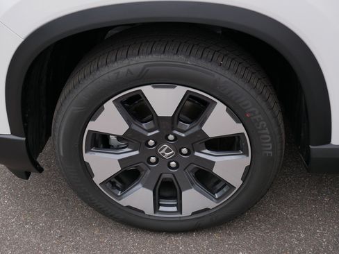 Used 2026 Honda Pilot Elite image 15