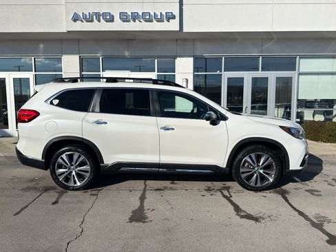 Used 2019 Subaru Ascent Touring image 2