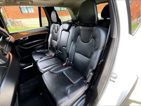 Used 2023 Volvo XC90 B6 Core w/ Climate Package AWD/4WD image 32
