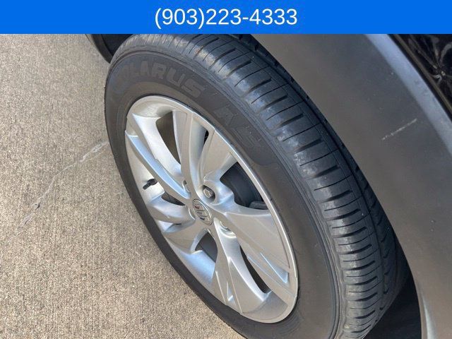 Used 2024 Buick Encore GX Preferred w/ Comfort Package FWD image 5