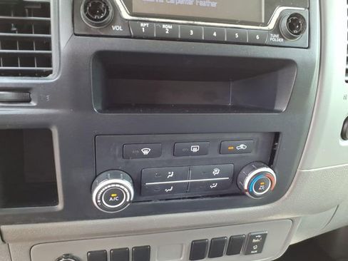 Used 2018 Nissan NV 3500 S RWD image 17