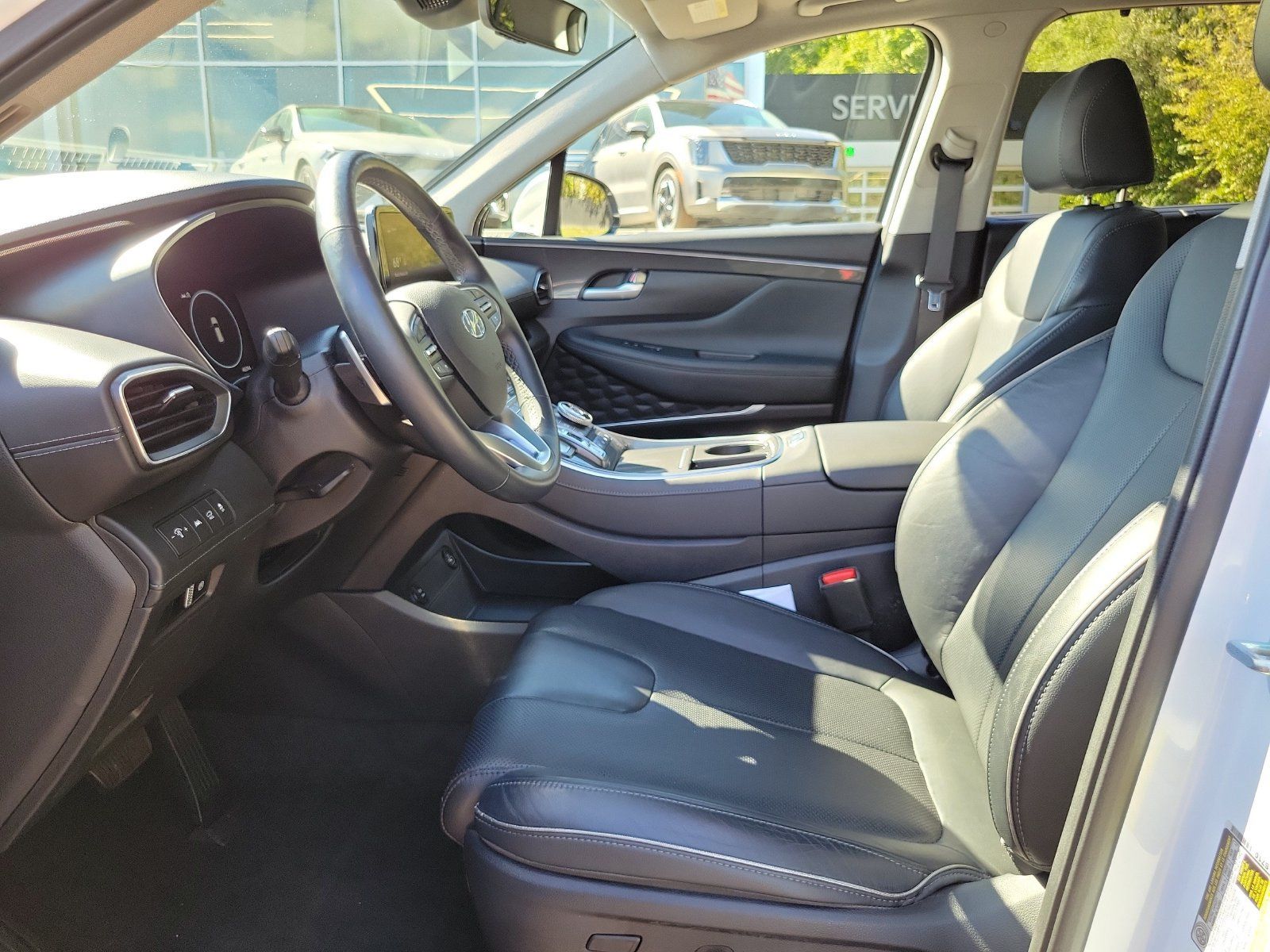 Used 2021 Hyundai Santa Fe Limited w/ Cargo Package AWD/4WD image 9