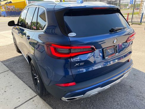 Used 2021 BMW X5 xDrive40i w/ Convenience Package image 2