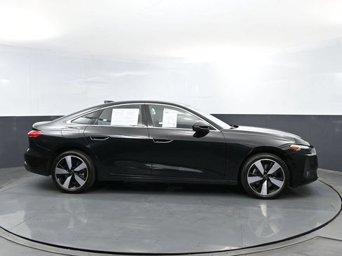 Used 2025 Audi A5 2.0T Premium Plus w/ Premium Plus AWD/4WD image 4