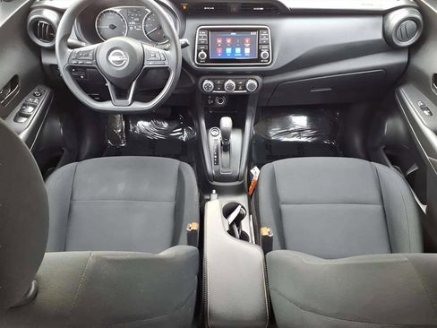 Used 2023 Nissan Kicks S image 10