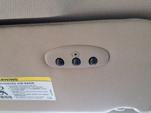 Used 2013 Chrysler 200 Limited w/ Sun/Sound Group FWD image 17