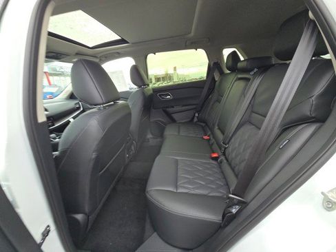 New 2026 Nissan Rogue Platinum w/ Platinum Premium Package image 19