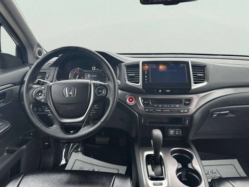 Used 2017 Honda Ridgeline RTL-T image 16