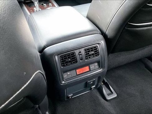 Used 2013 Nissan Pathfinder Platinum AWD/4WD image 10