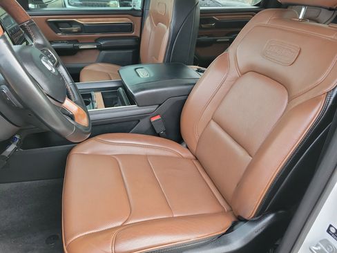 Used 2022 RAM 1500 Limited image 4