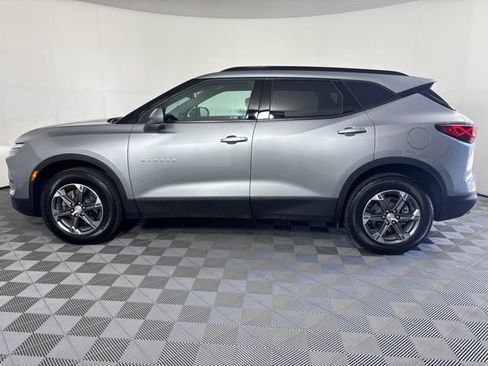 Used 2024 Chevrolet Blazer LT w/ Convenience Package FWD image 35