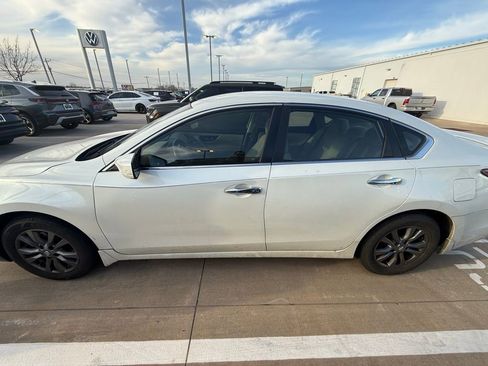 Used 2015 Nissan Altima 2.5 S w/ Special Edition Package image 5