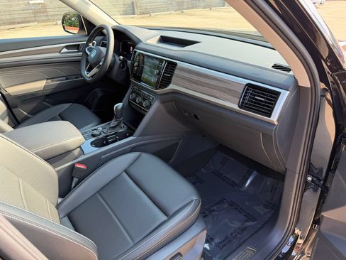 Certified 2023 Volkswagen Atlas SEL AWD/4WD image 21