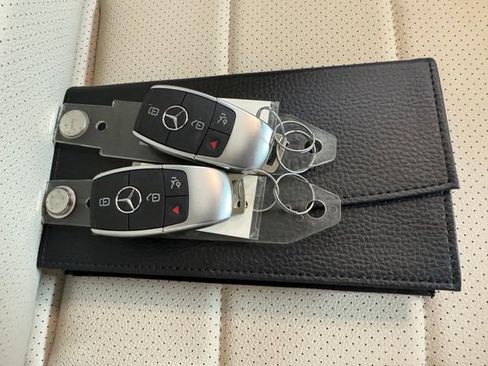 Used 2025 Mercedes-Benz GLS 450 4MATIC image 31