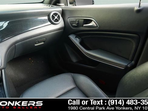 Used 2015 Mercedes-Benz CLA 250 image 54