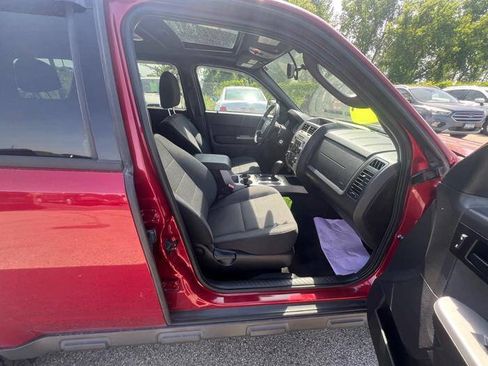 Used 2011 Ford Escape XLT w/ 201A Rapid Spec Order Code AWD/4WD image 23