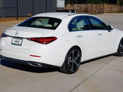 Used 2024 Mercedes-Benz C 300 Sedan image 16