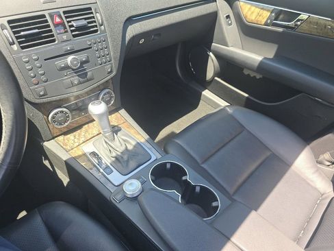 Used 2009 Mercedes-Benz C 350 Sport image 28