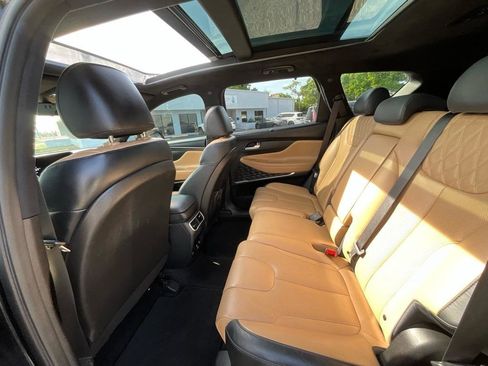 Used 2023 Hyundai Santa Fe Calligraphy image 11