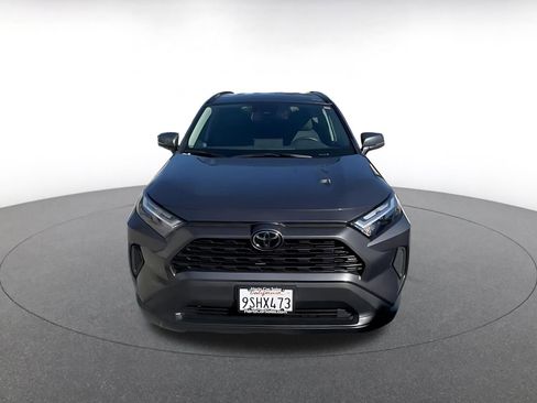 Used 2025 Toyota RAV4 XLE image 4