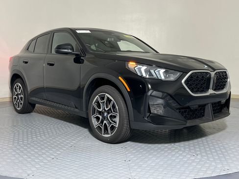 Used 2025 BMW X2 xDrive28i w/ Convenience Package image 7