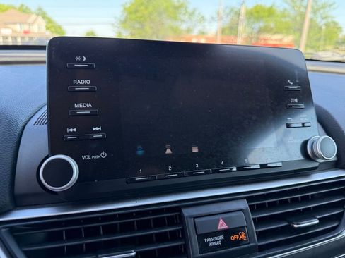 Used 2020 Honda Accord LX image 19