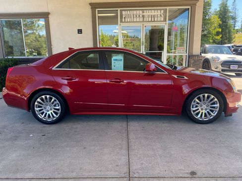 Used 2011 Cadillac CTS Premium RWD image 6