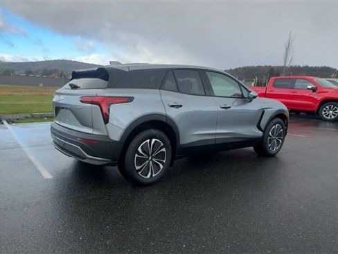 New 2025 Chevrolet Blazer EV LT image 8