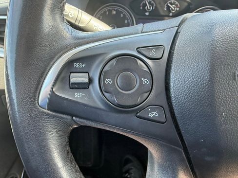 Used 2020 Buick Enclave Essence w/ Sport Touring Edition image 13