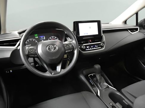 Used 2024 Toyota Corolla LE image 30