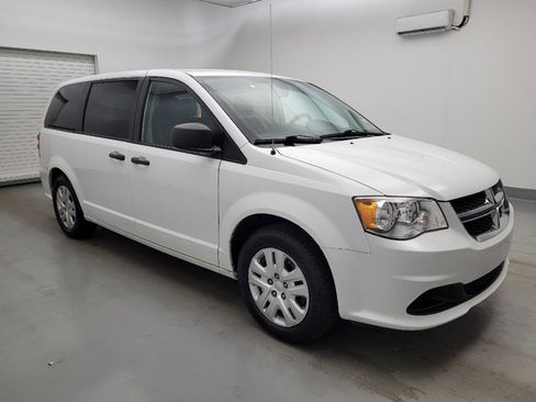 Used 2019 Dodge Grand Caravan SE FWD image 11