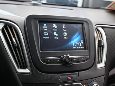Used 2018 Chevrolet Malibu LS FWD image 17