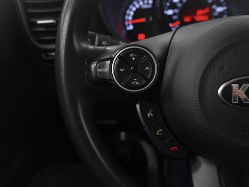 Used 2015 Kia Soul image 24