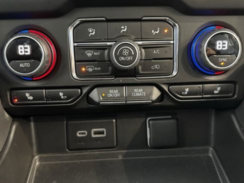 Certified 2023 Chevrolet Tahoe Z71 w/ Luxury Package image 18