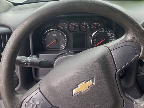 Used 2015 Chevrolet Silverado 2500 W/T w/ WT Convenience Package AWD/4WD image 12